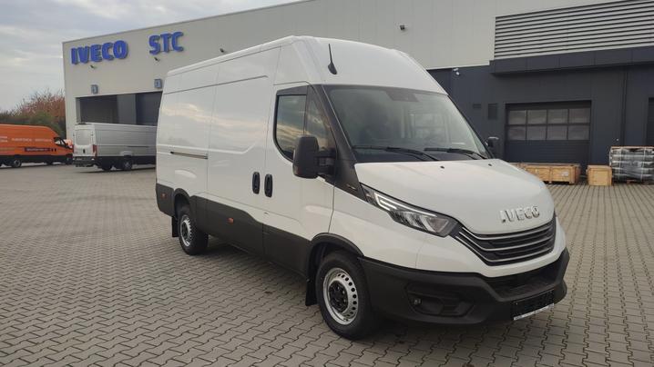 IVECO Daily 35S18A8 V FURGON