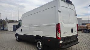 IVECO Daily 35S18A8 V FURGON