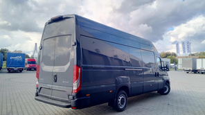 IVECO Daily 35S18 V FURGON