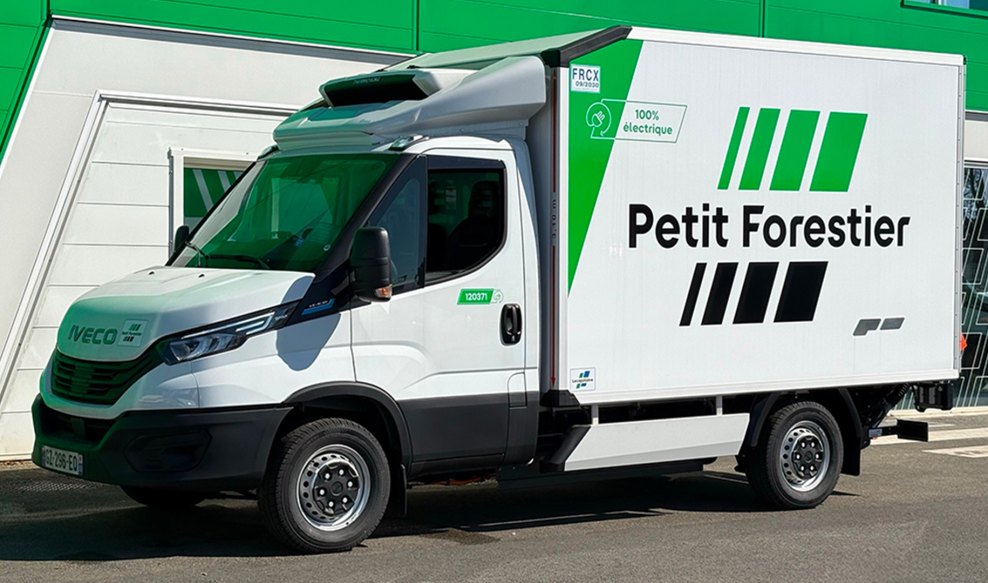 Grupa Petit Forestier wprowadziła na europejskie drogi blisko 300 pojazdów IVECO